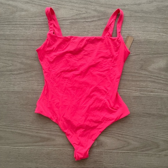SKIMS Tops - NWT SKIMS Fits Everybody Square Neck Bodysuit in Ultra Pink size S RARE